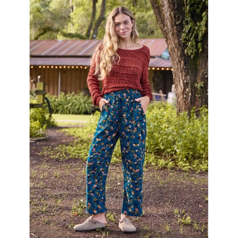 Natural Life Beckett Corduroy Pants Blue Floral Size Medium 100% Cotton